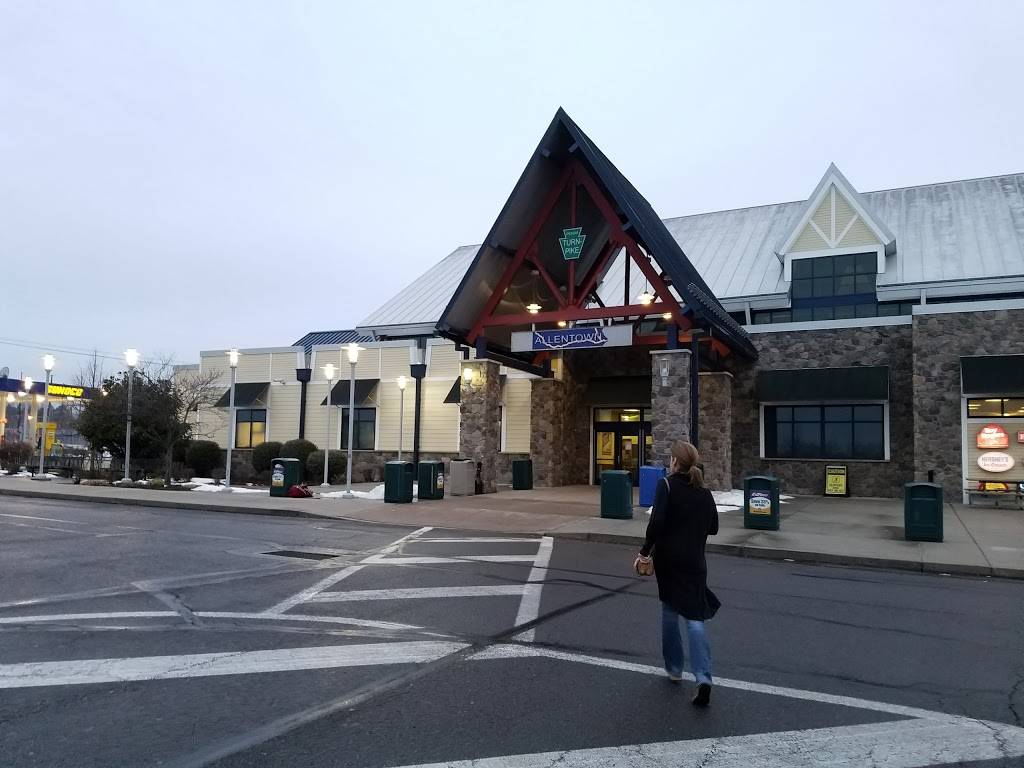 Hickory Run Service Plaza | restaurant | Pennsylvania Turnpike Milepost 86.1, Jim Thorpe, PA 18229, USA | 5705657010 OR +1 570-565-7010