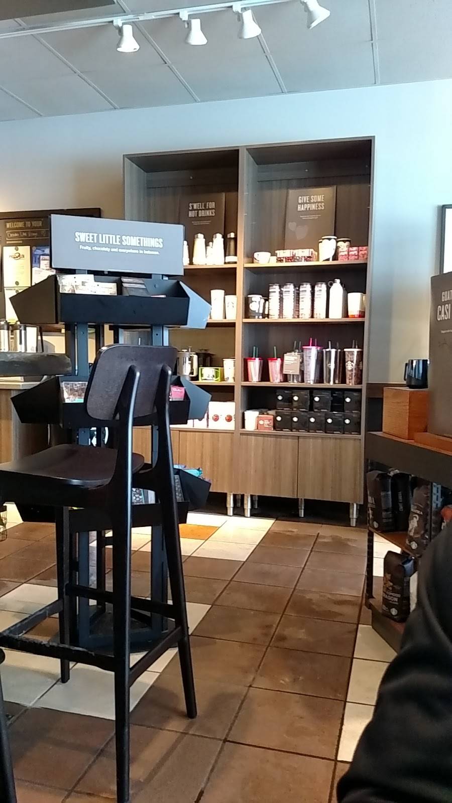 Starbucks | cafe | 4200 Orchard Lake Rd, Orchard Lake, MI 48323, USA | 2486832047 OR +1 248-683-2047