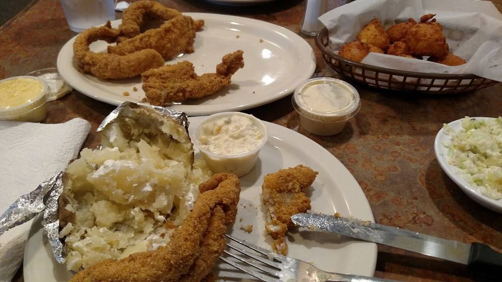 Catfish Cabin | restaurant | 8524 US-431, Albertville, AL 35950, USA | 2568788170 OR +1 256-878-8170