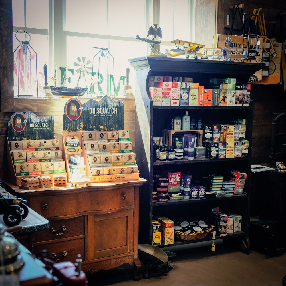 The Pickwick Place | restaurant | 1875 N Sandusky Ave, Bucyrus, OH 44820, USA | 4195620683 OR +1 419-562-0683