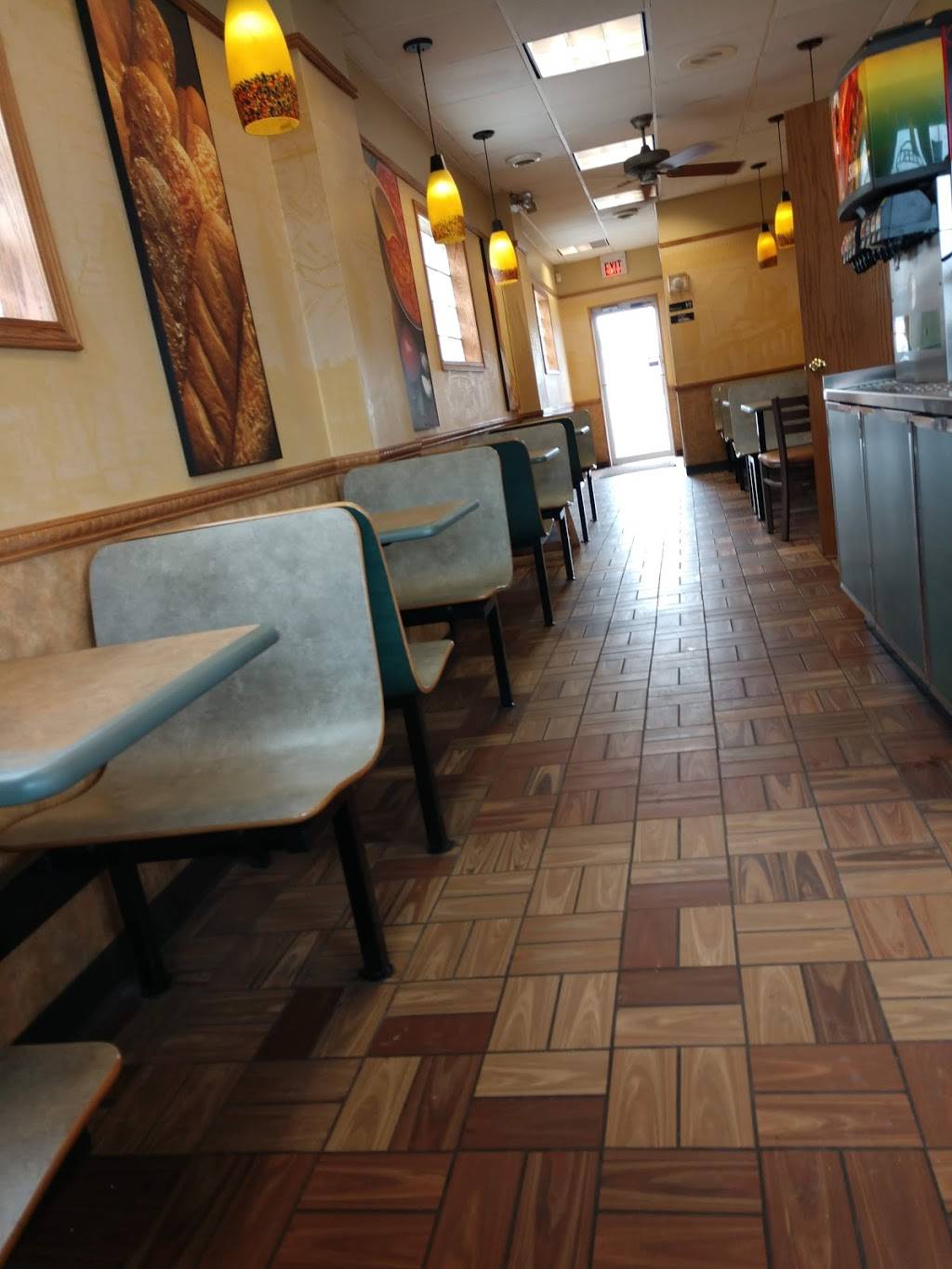 Subway | restaurant | 3360 Oberlin Ave, Lorain, OH 44053, USA | 4402823111 OR +1 440-282-3111