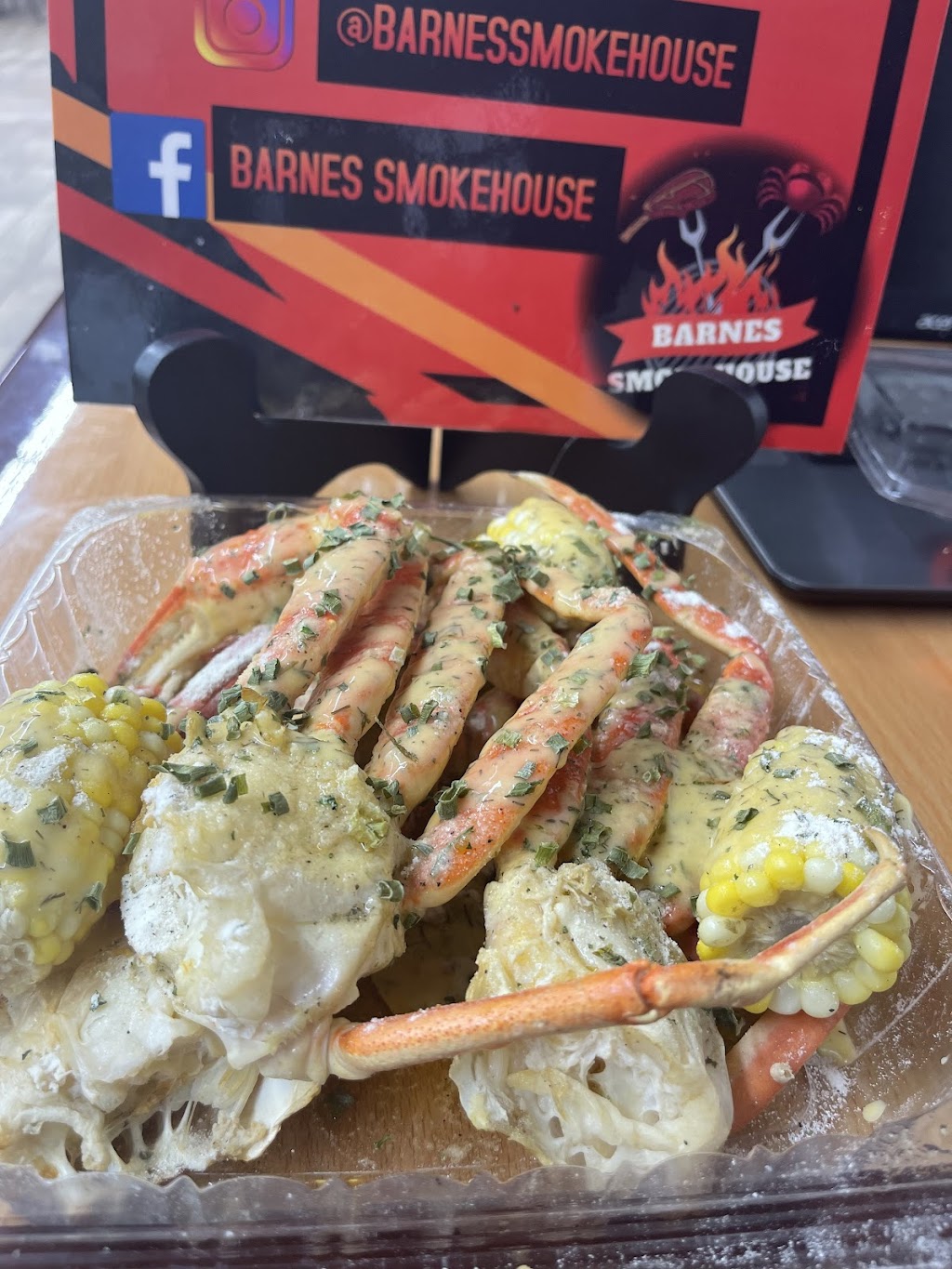 Barnes Smokehouse | restaurant | 14851 Gratiot Ave, Detroit, MI 48205, USA | 3132902953 OR +1 313-290-2953