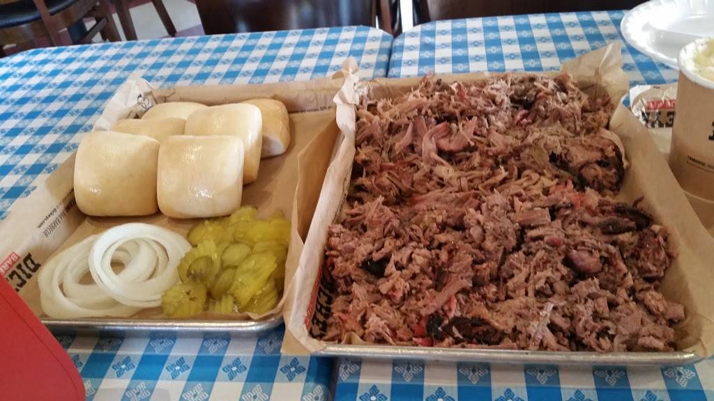 Dickeys Barbecue Pit | restaurant | 2959 Jamacha Road, El Cajon, CA 92019, USA | 6193039618 OR +1 619-303-9618