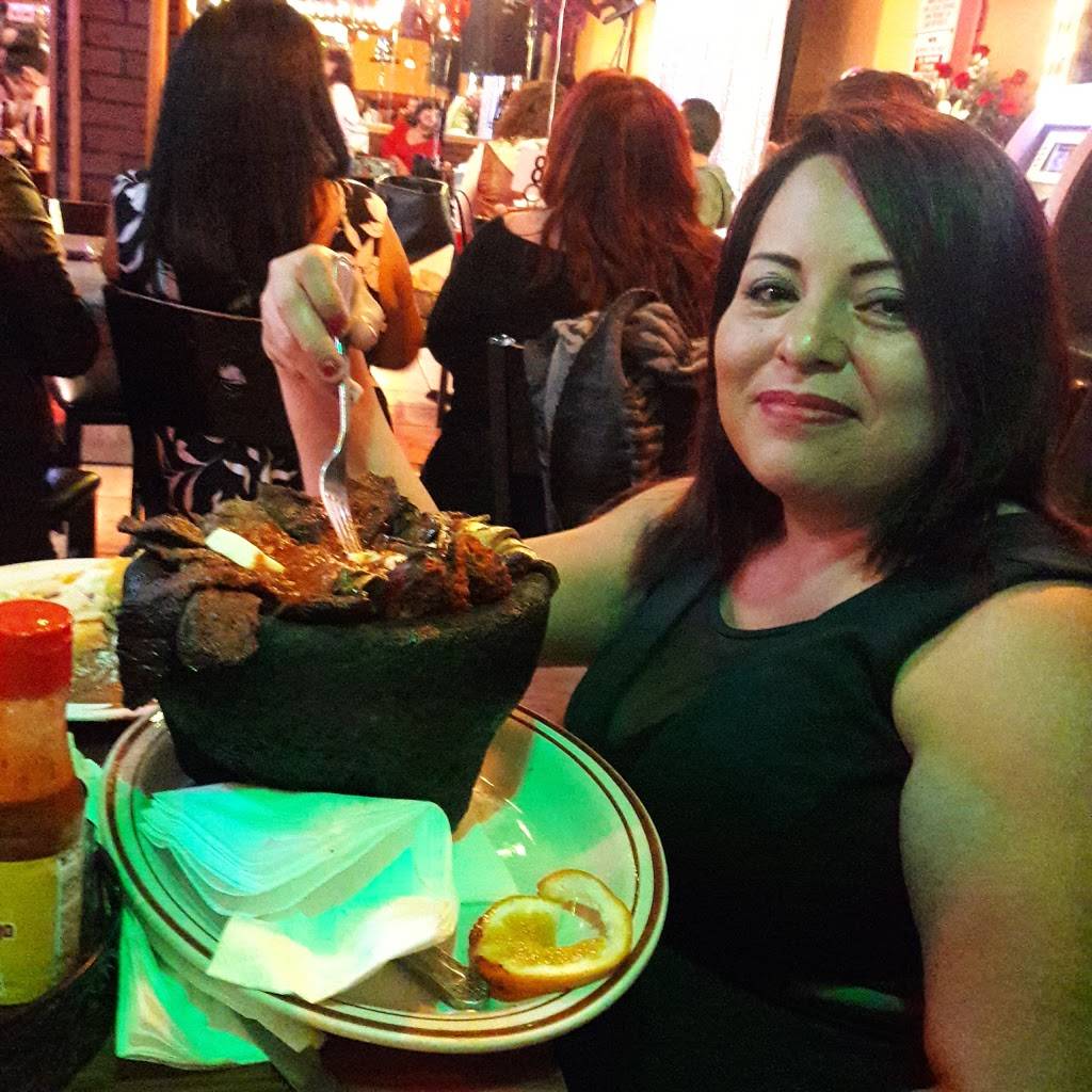 Mariscos Zamoras | restaurant | 3701 W McFadden Ave H, Santa Ana, CA 92704, USA | 7147756671 OR +1 714-775-6671