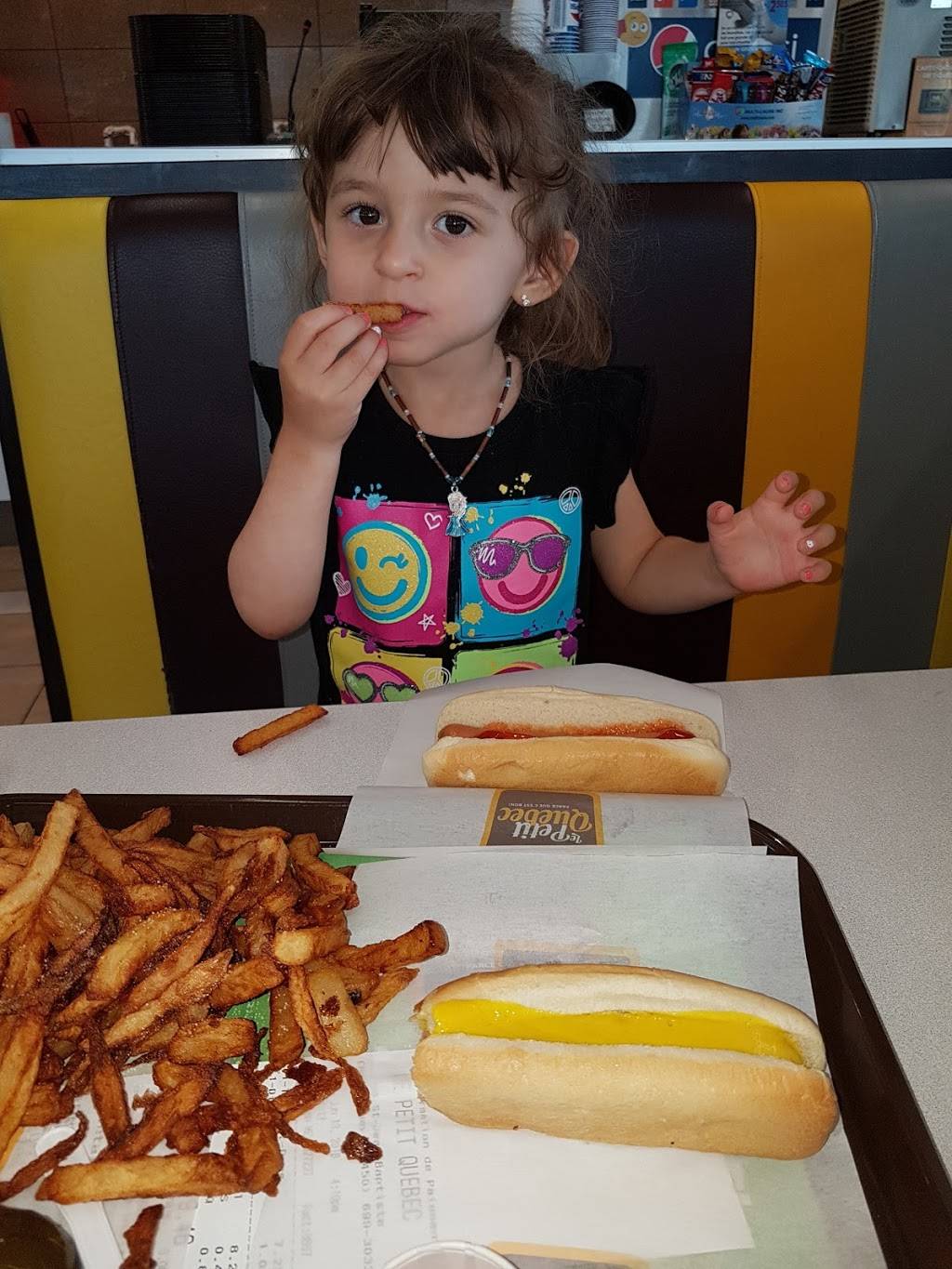 Le Petit Quebec | restaurant | 38 Boulevard Saint-Jean-Baptiste, Châteauguay, QC J6K 3A3, Canada | 4506993033 OR +1 450-699-3033