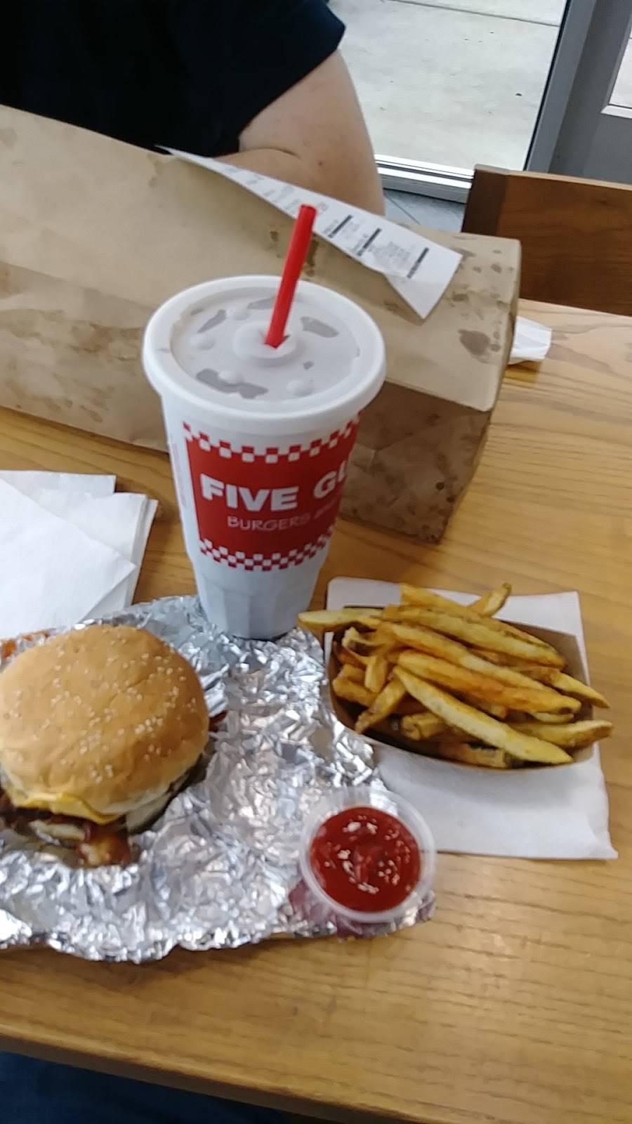 Five Guys | meal takeaway | 38 Joshua M. Freeman Blvd, Ranson, WV 25438, USA | 3047247739 OR +1 304-724-7739