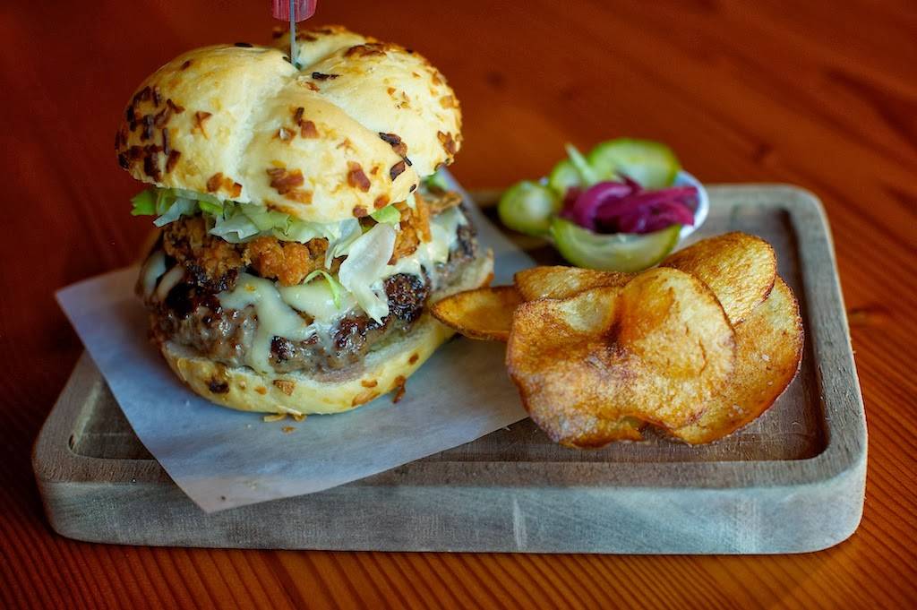 The Richmond Bar | restaurant | 3203 SE Division St, Portland, OR 97202, USA | 5032083075 OR +1 503-208-3075