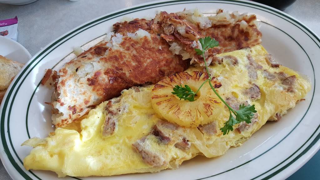 Roses Family Dining | restaurant | 31301 Harper Ave, St Clair Shores, MI 48082, USA | 5862969390 OR +1 586-296-9390