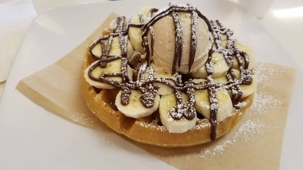 Sweet Berry | meal takeaway | 9432 Main St, Fairfax, VA 22031, USA | 7039782112 OR +1 703-978-2112