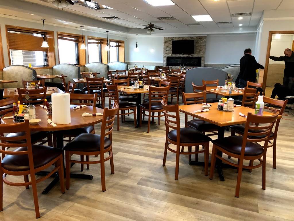 Big Apple Restaurant | restaurant | 4610 Plank Rd, Peru, IL 61354, USA | 8152200180 OR +1 815-220-0180