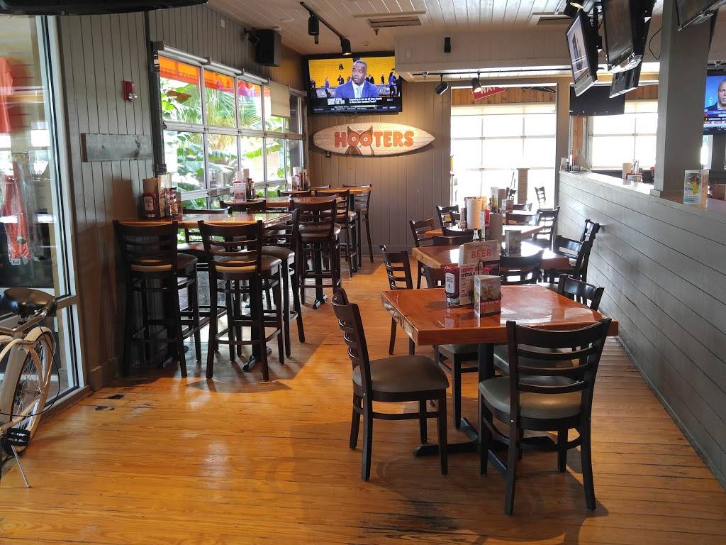 Hooters | meal takeaway | 12914 Northwest Fwy, Houston, TX 77040, USA | 7136594668 OR +1 713-659-4668