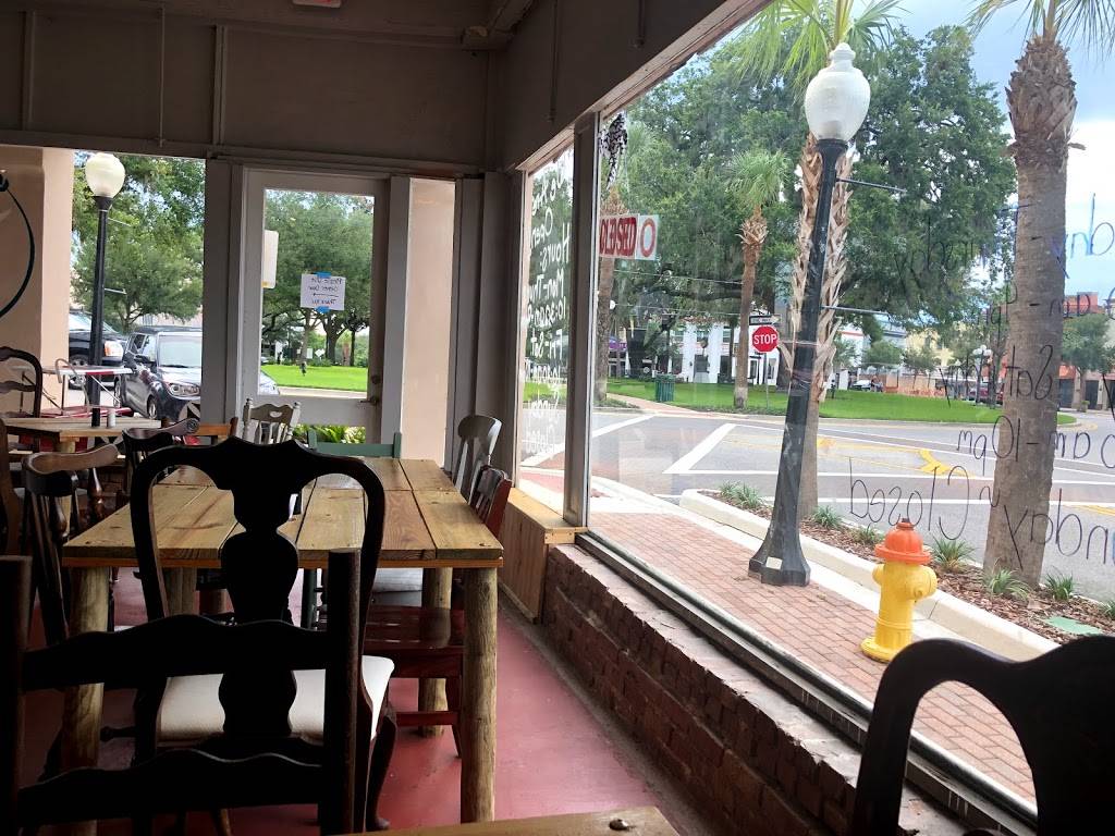 CBs Smokehouse | restaurant | 213 Circle Park Dr, Sebring, FL 33870, USA | 8634021573 OR +1 863-402-1573