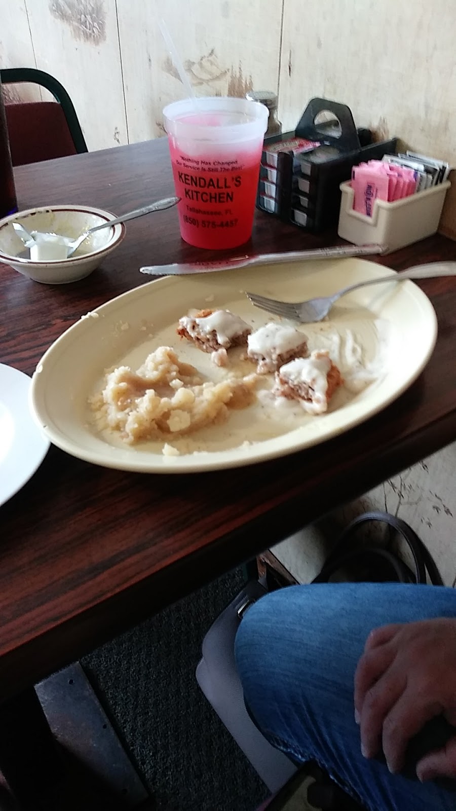 Kendalls Kitchen | restaurant | 6315 Blountstown Hwy # A, Tallahassee, FL 32310, USA | 8505754457 OR +1 850-575-4457