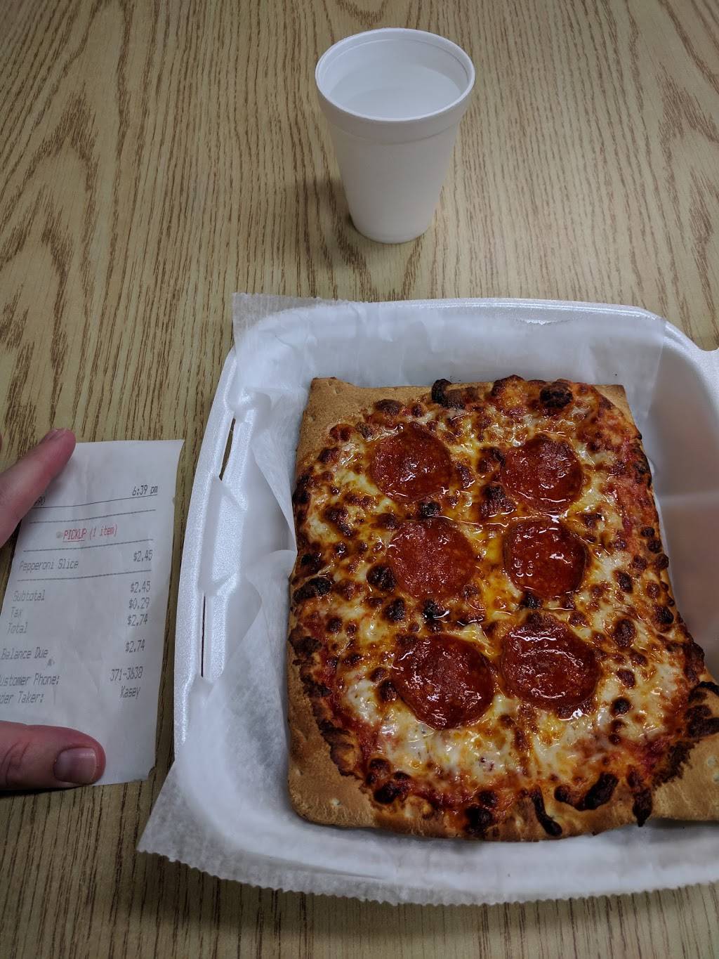 Four Seasons Pizzeria | restaurant | 817 Botetourt Ct, Chesapeake, VA 23320, USA | 7574102448 OR +1 757-410-2448