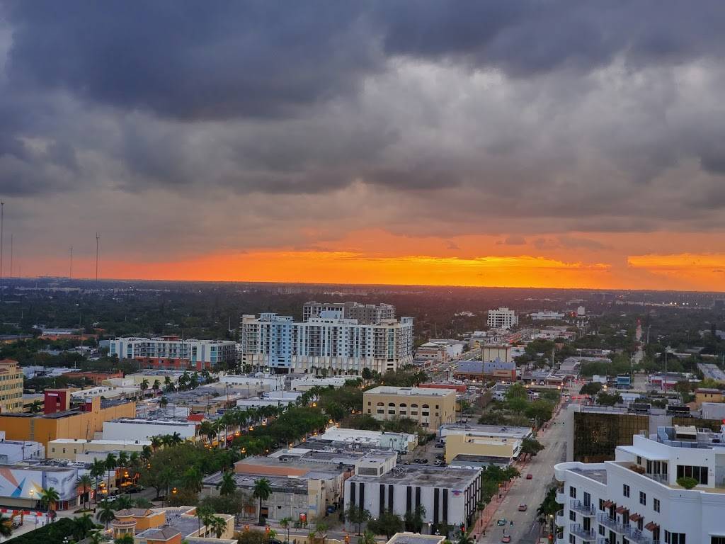 Olivia Restaurant and Bar / Roof Top | restaurant | 1780 Polk St, Hollywood, FL 33020, USA | 9545419964 OR +1 954-541-9964