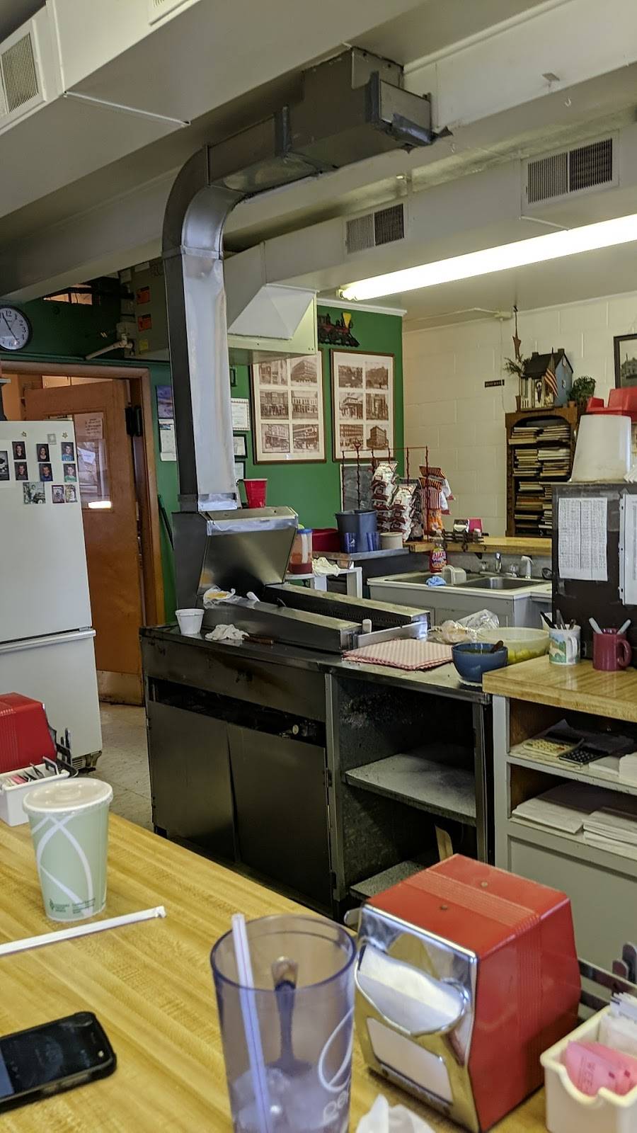 Maid-Rite | restaurant | 2250 Grand Ave, Galesburg, IL 61401, USA | 3093422426 OR +1 309-342-2426