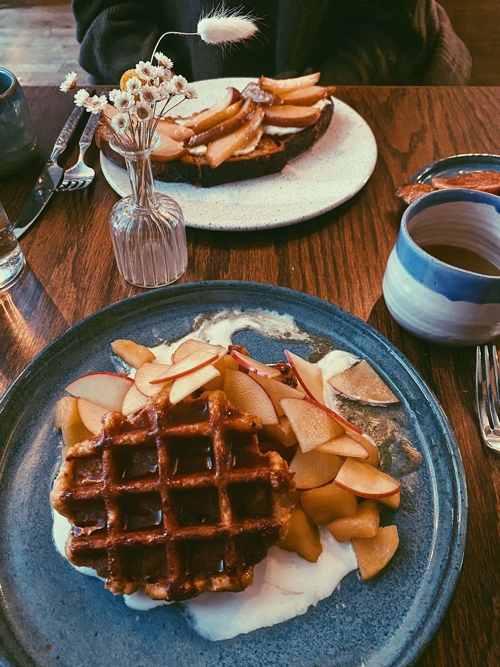 Clover Hill | restaurant | 20 Columbia Pl, Brooklyn, NY 11201, USA | 9293376580 OR +1 929-337-6580