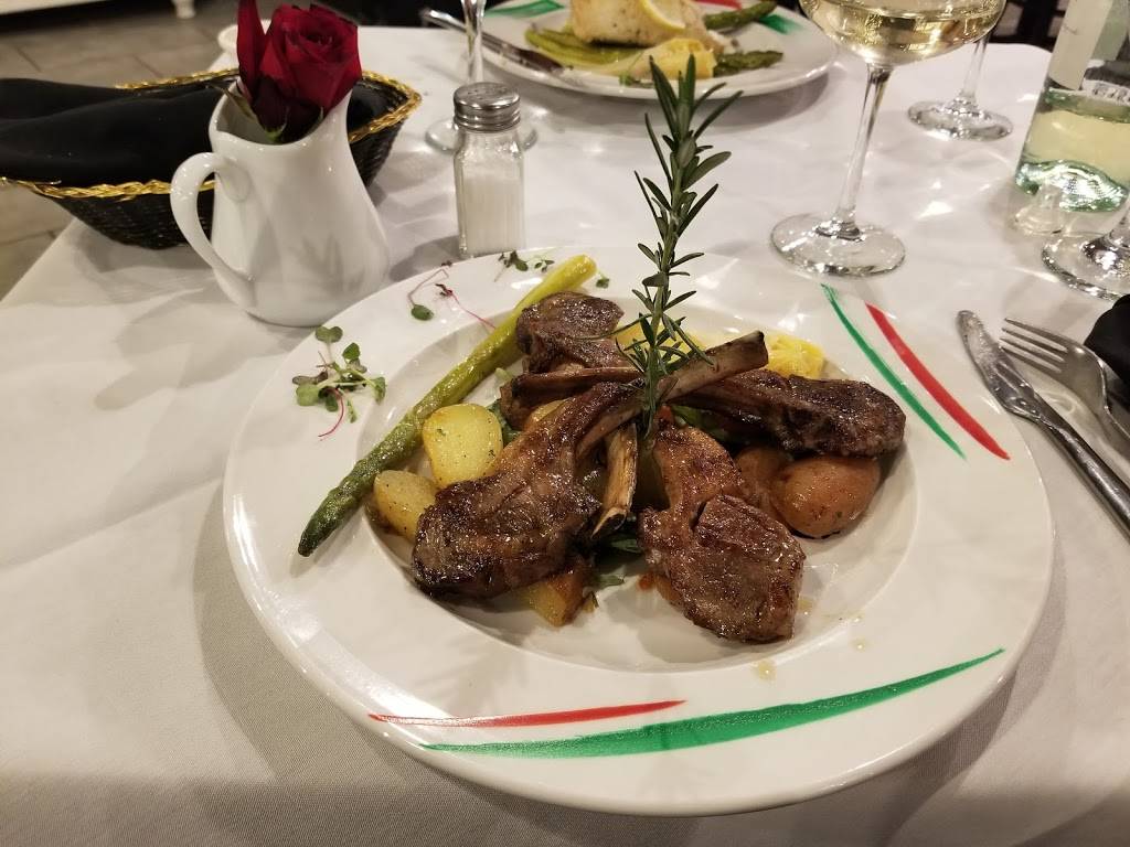 Carmines Italian Restaurant | restaurant | 2477 Fort Union Blvd, Salt Lake City, UT 84121, USA | 8019484468 OR +1 801-948-4468