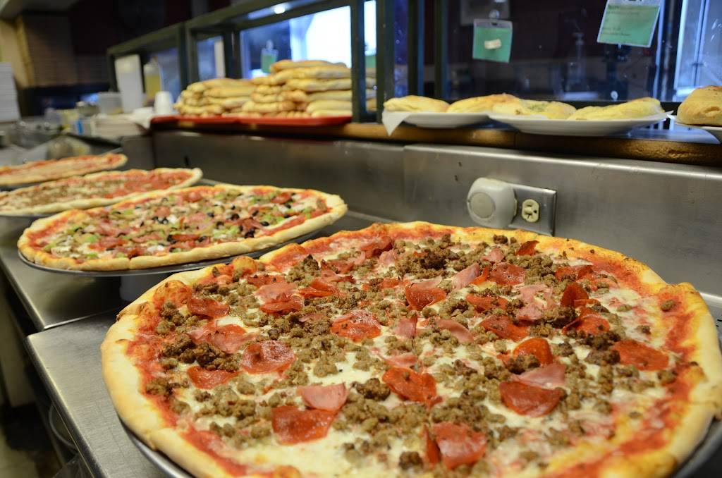 Napolis Pizza | restaurant | 5706, 3475 Shadeland Ave, Indianapolis, IN 46226, USA | 3175451907 OR +1 317-545-1907