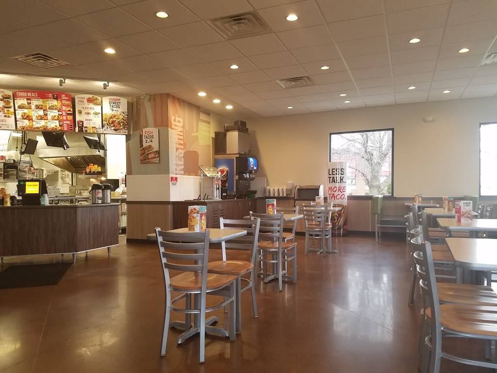 Taco Johns | restaurant | 1922 N Henderson St, Galesburg, IL 61401, USA | 3092974072 OR +1 309-297-4072