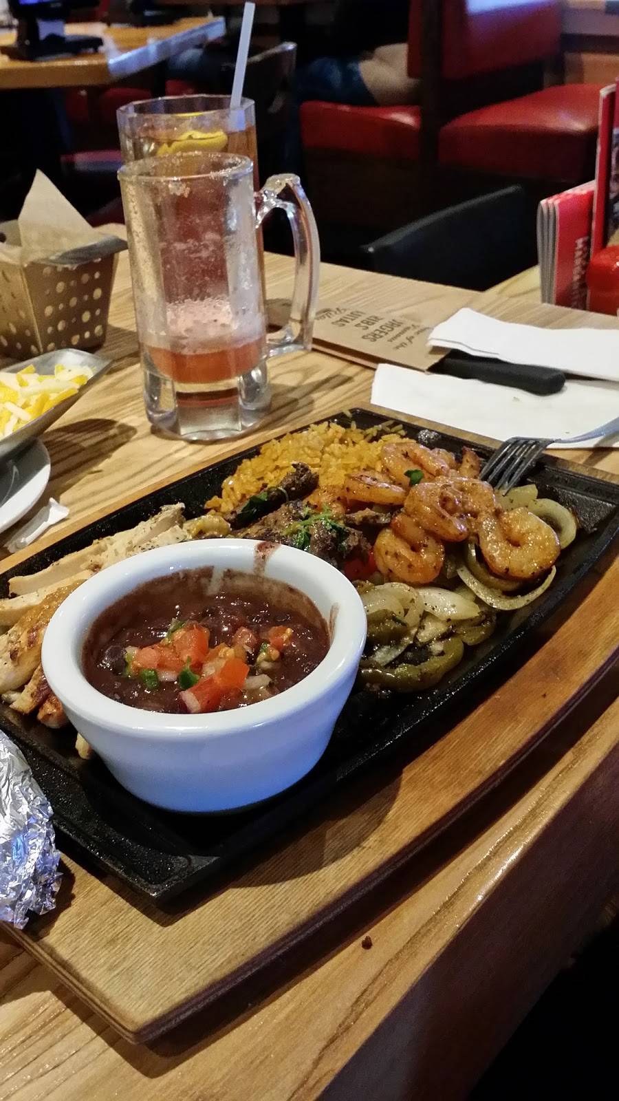 Chilis Grill & Bar | restaurant | 5637 Brainerd Rd, Chattanooga, TN 37411, USA | 4238550376 OR +1 423-855-0376