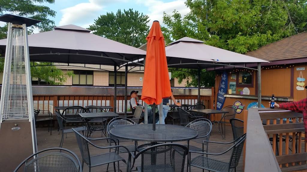 Log Cabin Bar | restaurant | 181 S Main St #8918, Freeland, MI 48623, USA | 9896955761 OR +1 989-695-5761