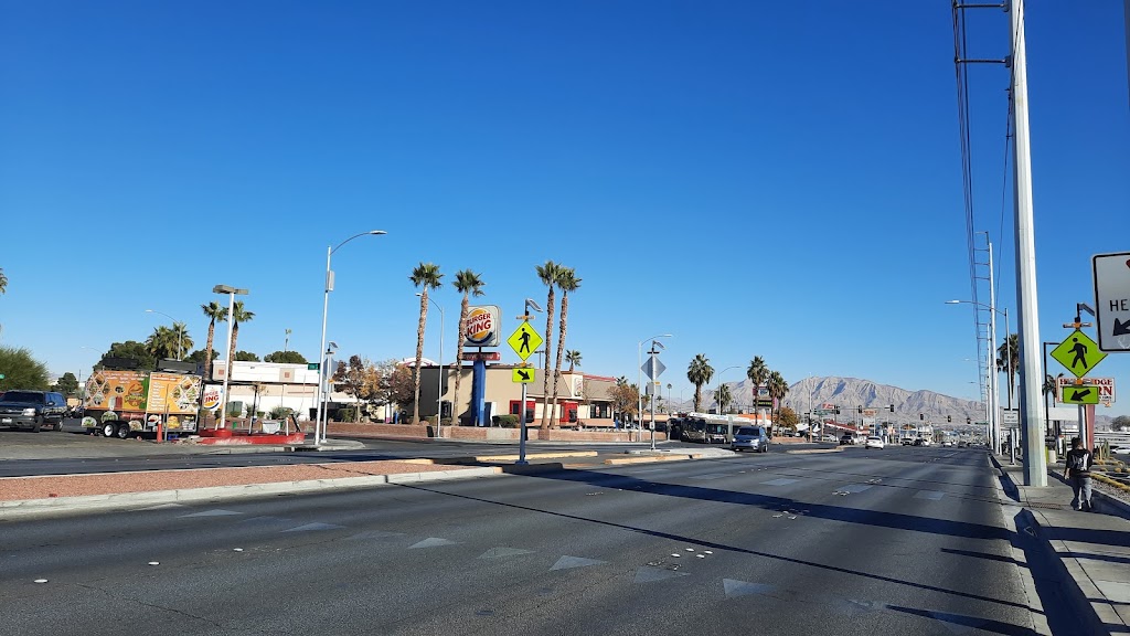 Burger King | restaurant | 1125 E Charleston Blvd, Las Vegas, NV 89104, USA | 7023840046 OR +1 702-384-0046