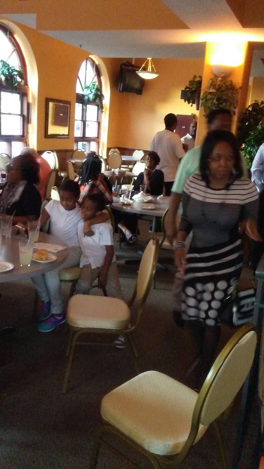 Mitchells Restaurant, Bar & Banquet Center | restaurant | 304 Ross St, Pittsburgh, PA 15219, USA | 4124713663 OR +1 412-471-3663