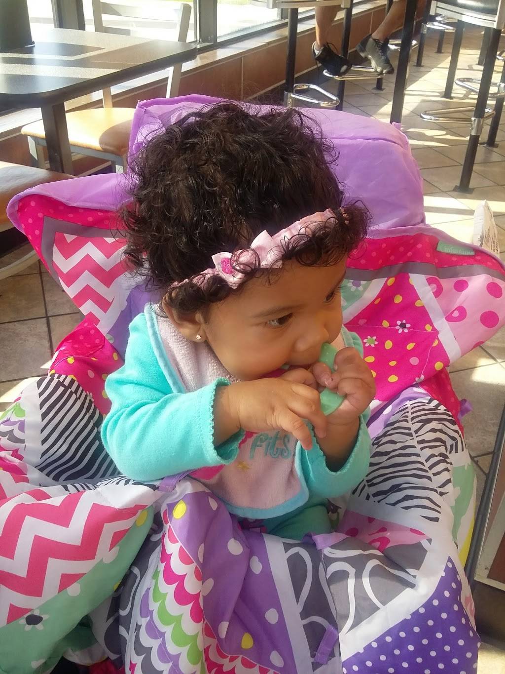 Hardees | restaurant | 726 E Innes St, Salisbury, NC 28144, USA | 7046330721 OR +1 704-633-0721