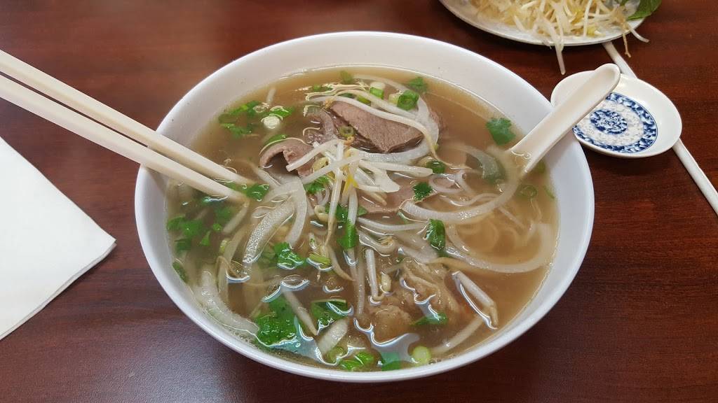Phở Viet Nam | restaurant | 3636 Upton Ave, Toledo, OH 43613, USA | 4197202952 OR +1 419-720-2952