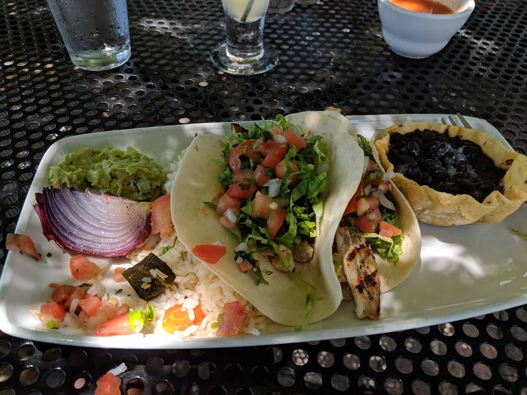 Manuels | restaurant | 10201 Jollyville Rd, Austin, TX 78759, USA | 5123451042 OR +1 512-345-1042