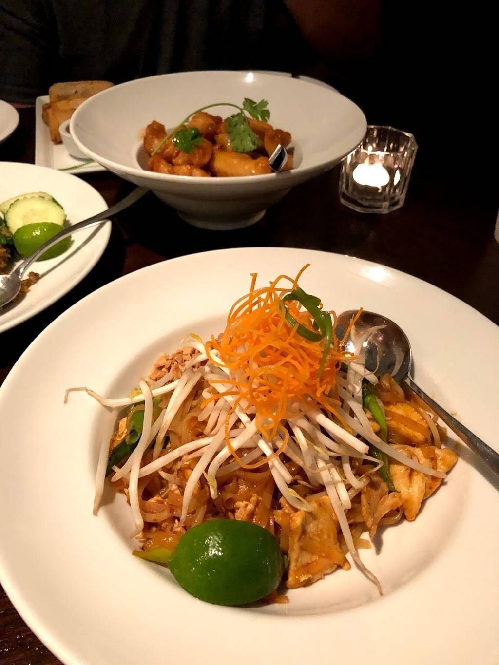 Naree Thai | restaurant | 555 E Ocean Blvd #101, Long Beach, CA 90802, USA | 5624955988 OR +1 562-495-5988