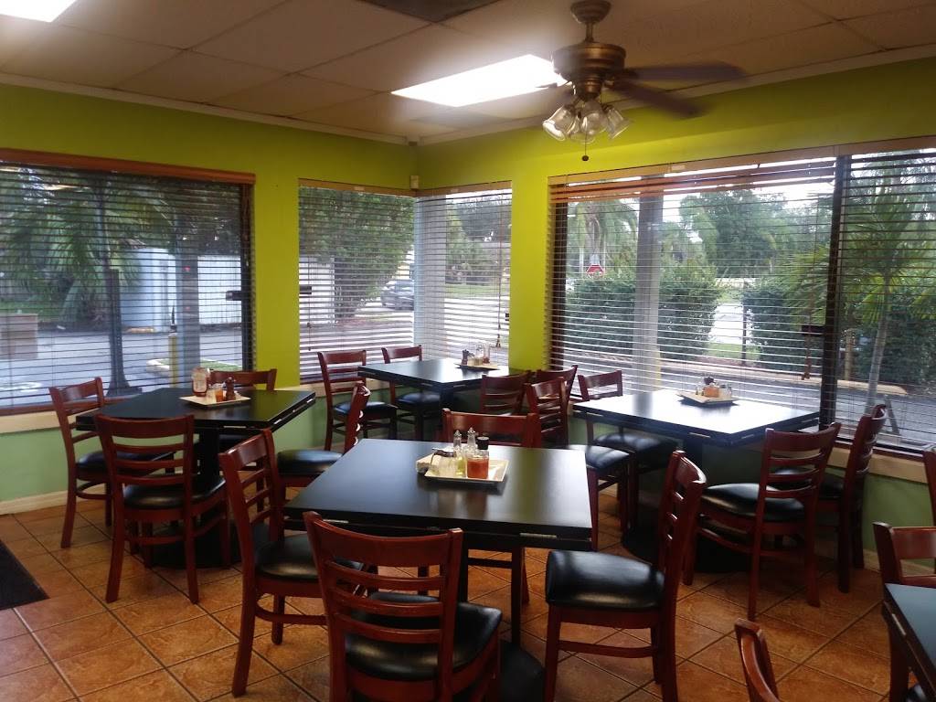 Casa Santiago | restaurant | 11150 Okeechobee Blvd E, Royal Palm Beach, FL 33411, USA | 5617934881 OR +1 561-793-4881