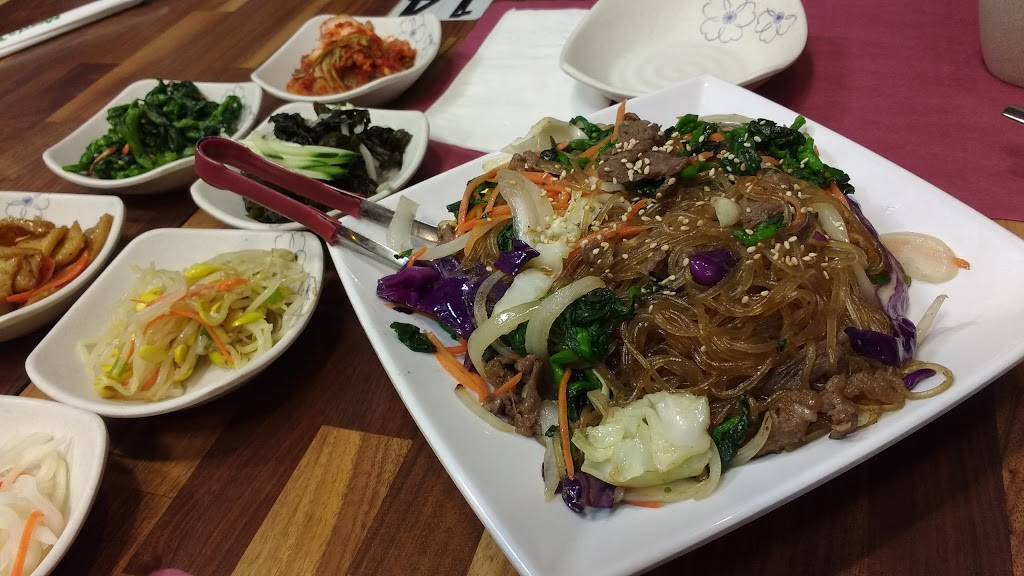 Moms Tofu House | restaurant | 133 El Camino Real, Millbrae, CA 94030, USA | 6502596430 OR +1 650-259-6430