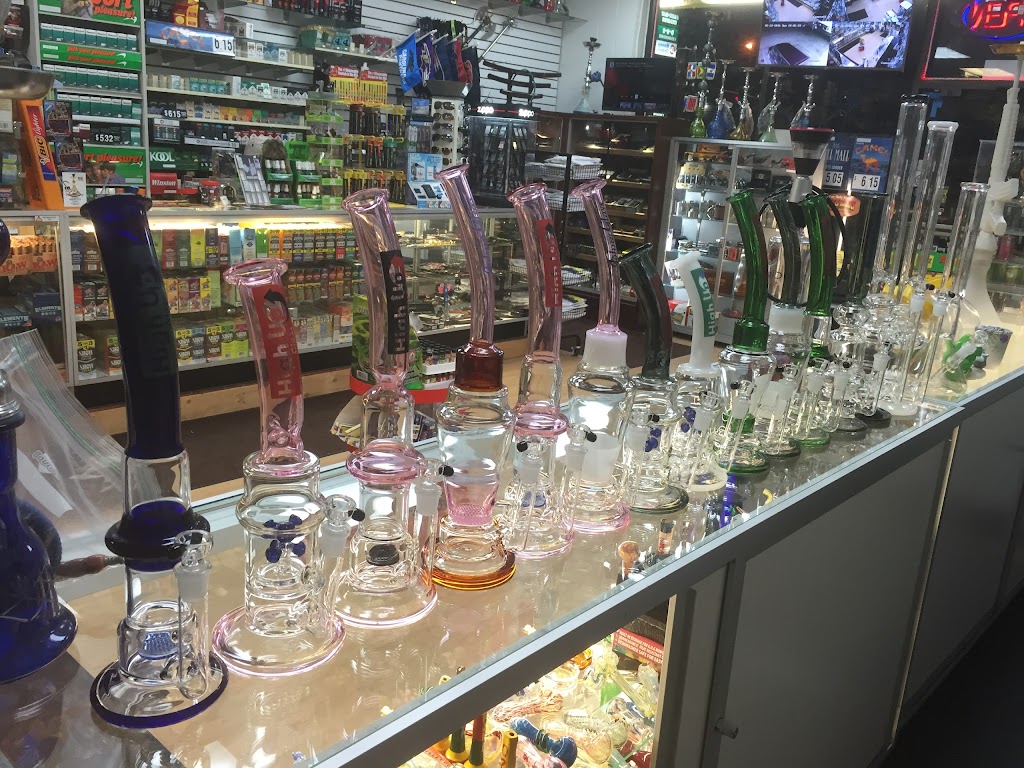 TOBACCO KING & VAPE KING OF GLASS, HOOKAH, CIGAR AND NOVELTY | meal takeaway | 3615 Leonardtown Rd, Waldorf, MD 20601, USA | 2404192154 OR +1 240-419-2154