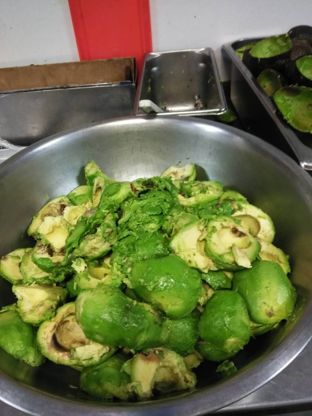 Chipotle Mexican Grill | restaurant | 2825 West End Ave, Nashville, TN 37203, USA | 6153201693 OR +1 615-320-1693