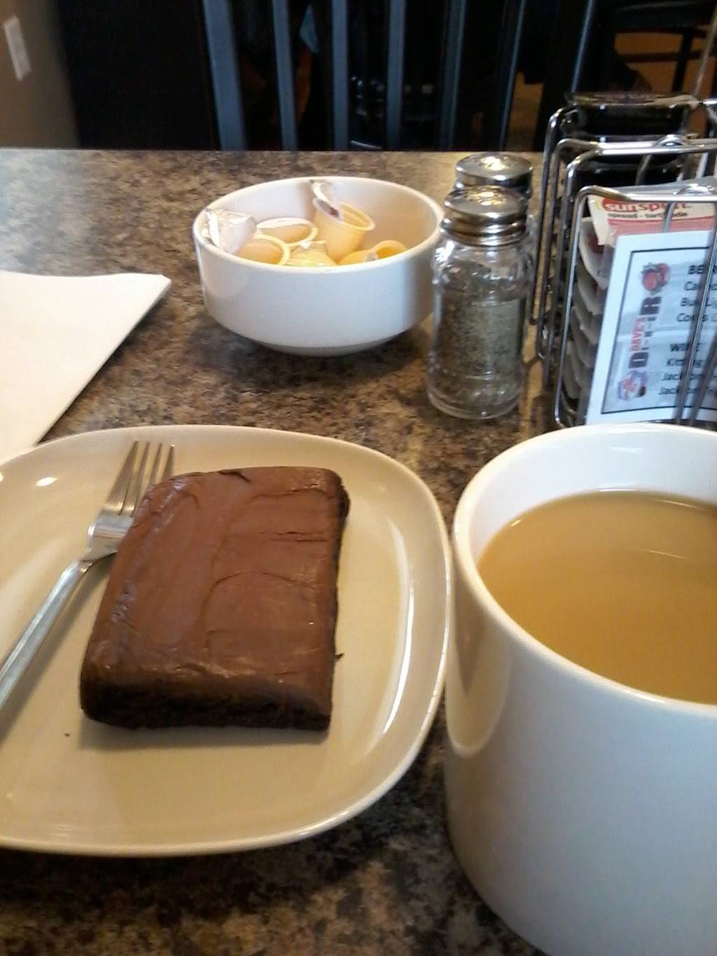 Daves Diner | restaurant | 188 Huron Rd, Sebringville, ON N0K 1X0, Canada | 5193938726 OR +1 519-393-8726