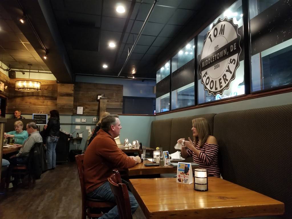 Tom Foolerys Restaurant & Bar | restaurant | 714 Ash Blvd, Middletown, DE 19709, USA | 3024492211 OR +1 302-449-2211