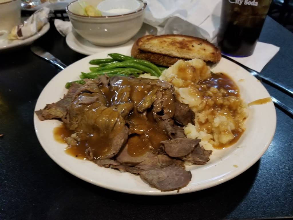 Polskis pub and grub | restaurant | 38730 Harper Ave, Clinton Twp, MI 48036, USA | 5864215273 OR +1 586-421-5273