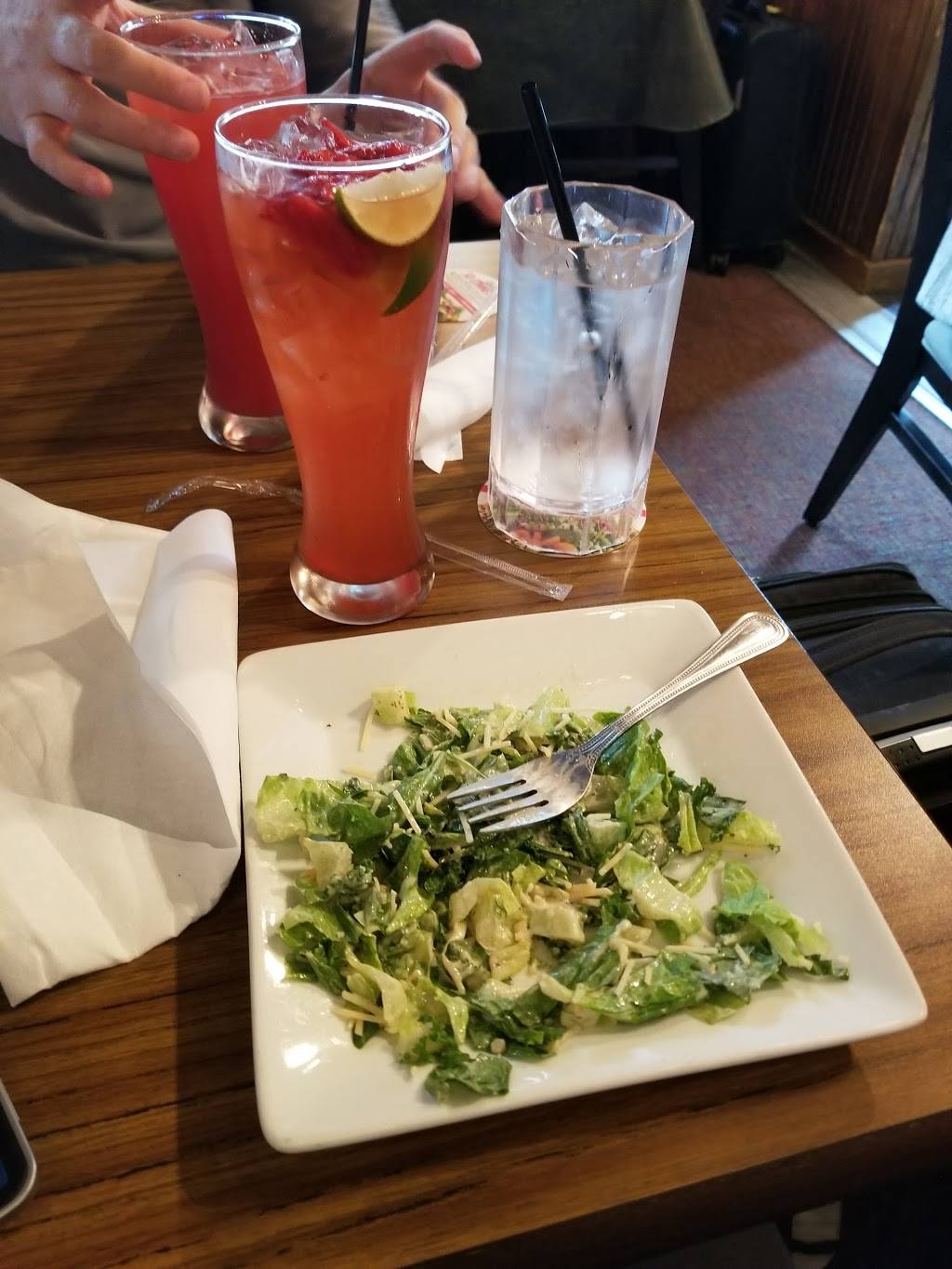 Ruby Tuesday | restaurant | 2055 Alcoa Hwy, Alcoa, TN 37701, USA | 8653423280 OR +1 865-342-3280