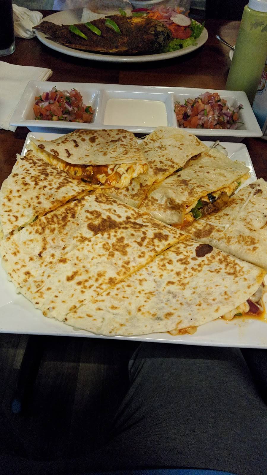 El Rancho Restaurant & Bar | restaurant | 21 N Main St, Norwalk, CT 06854, USA | 2038104479 OR +1 203-810-4479