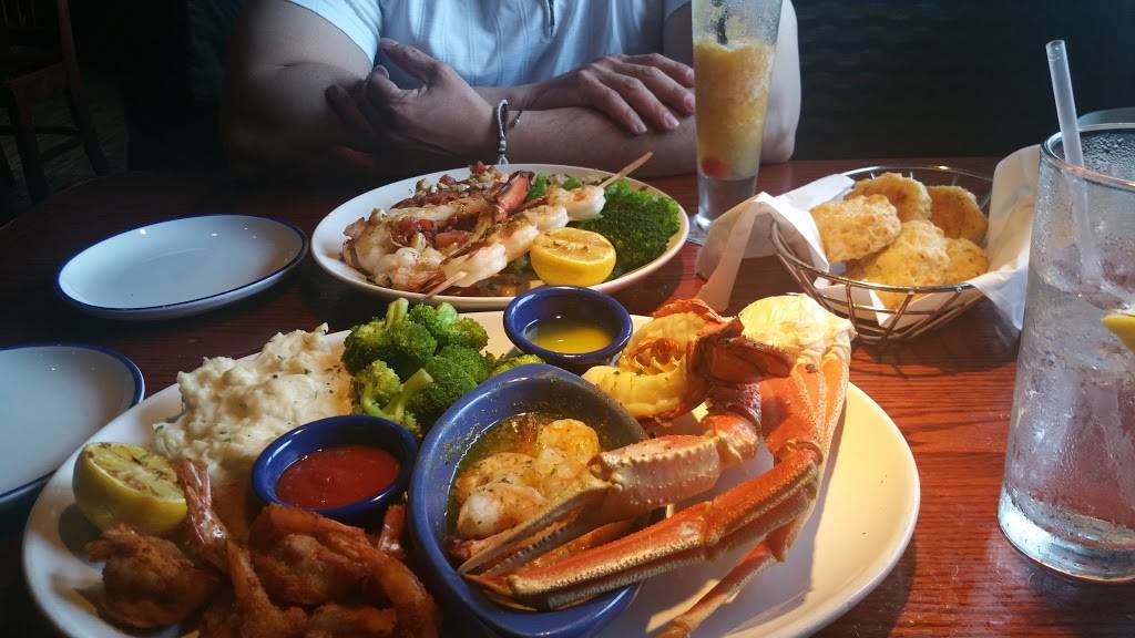 Red Lobster | restaurant | 211 Route 17 S, Paramus, NJ 07652, USA | 2019677838 OR +1 201-967-7838