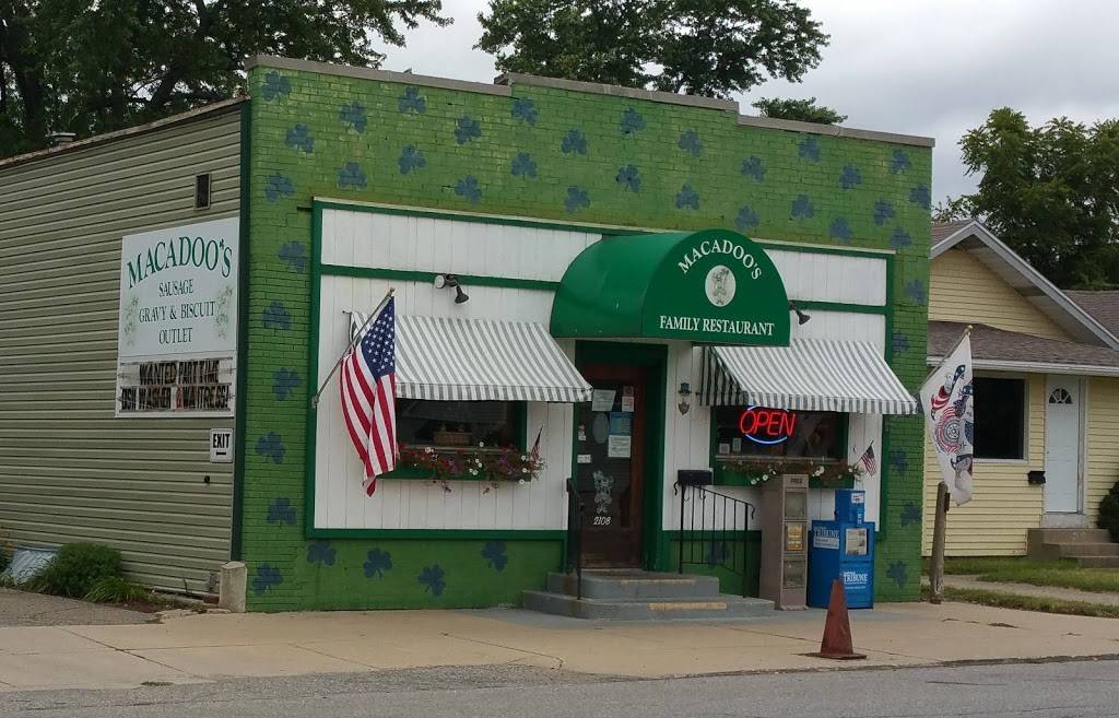 Macadoos Family Restaurant | restaurant | 2108 Lincolnway E, Mishawaka, IN 46544, USA | 5742597669 OR +1 574-259-7669