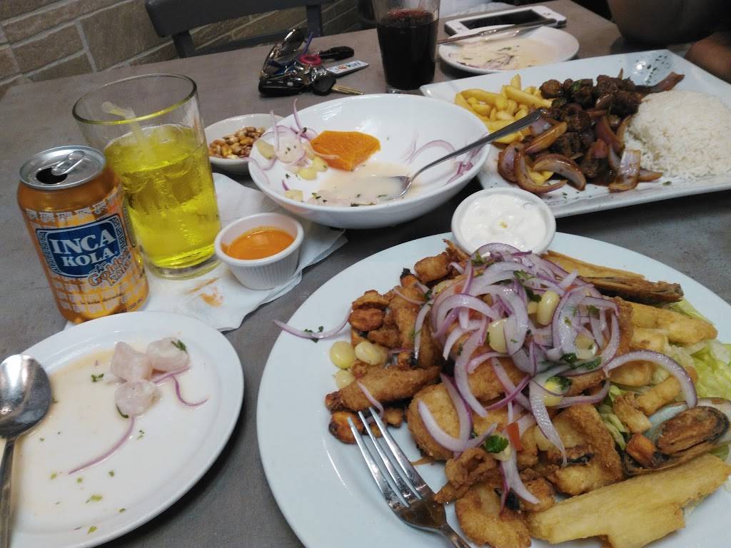 Mercado 31 Estacionamiento | restaurant | 1104 NE 164th St, North Miami Beach, FL 33162, USA | 3059473338 OR +1 305-947-3338