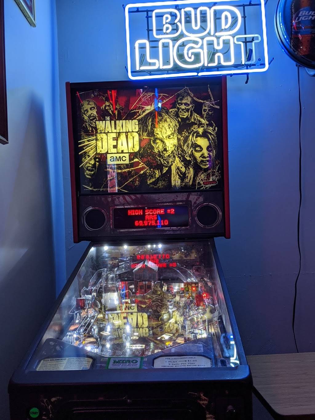 Mr. Luckys Pub | restaurant | 358 Mooney Pond Rd #1402, Farmingville, NY 11738, USA | 6317329076 OR +1 631-732-9076