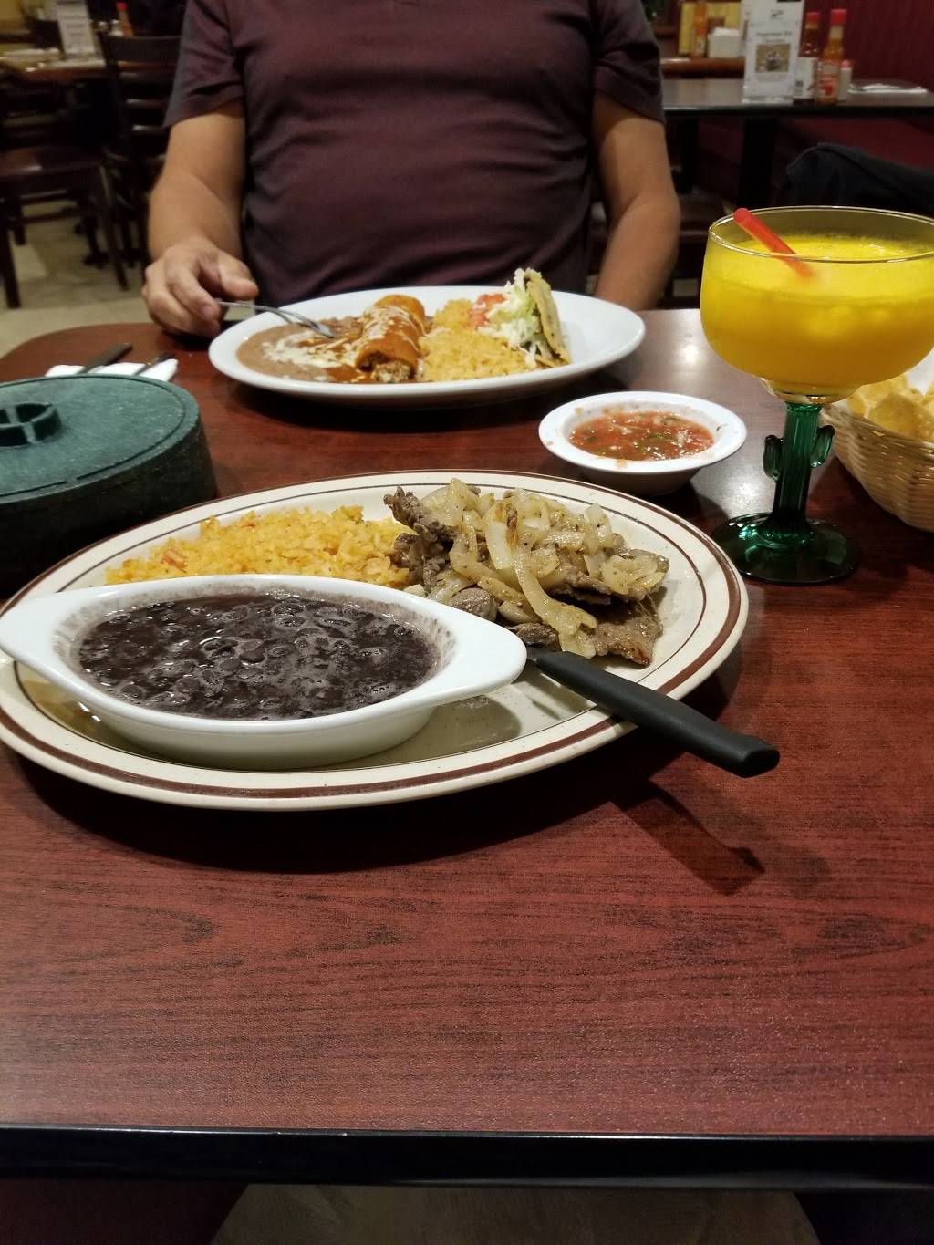 Tio Chavas | restaurant | 18452 Yorba Linda Blvd C, Yorba Linda, CA 92886, USA | 7147779694 OR +1 714-777-9694