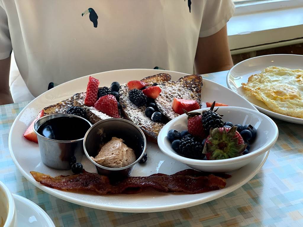 Aurora | restaurant | 2029, 1704 NW 16th St, Oklahoma City, OK 73106, USA | 4056091960 OR +1 405-609-1960