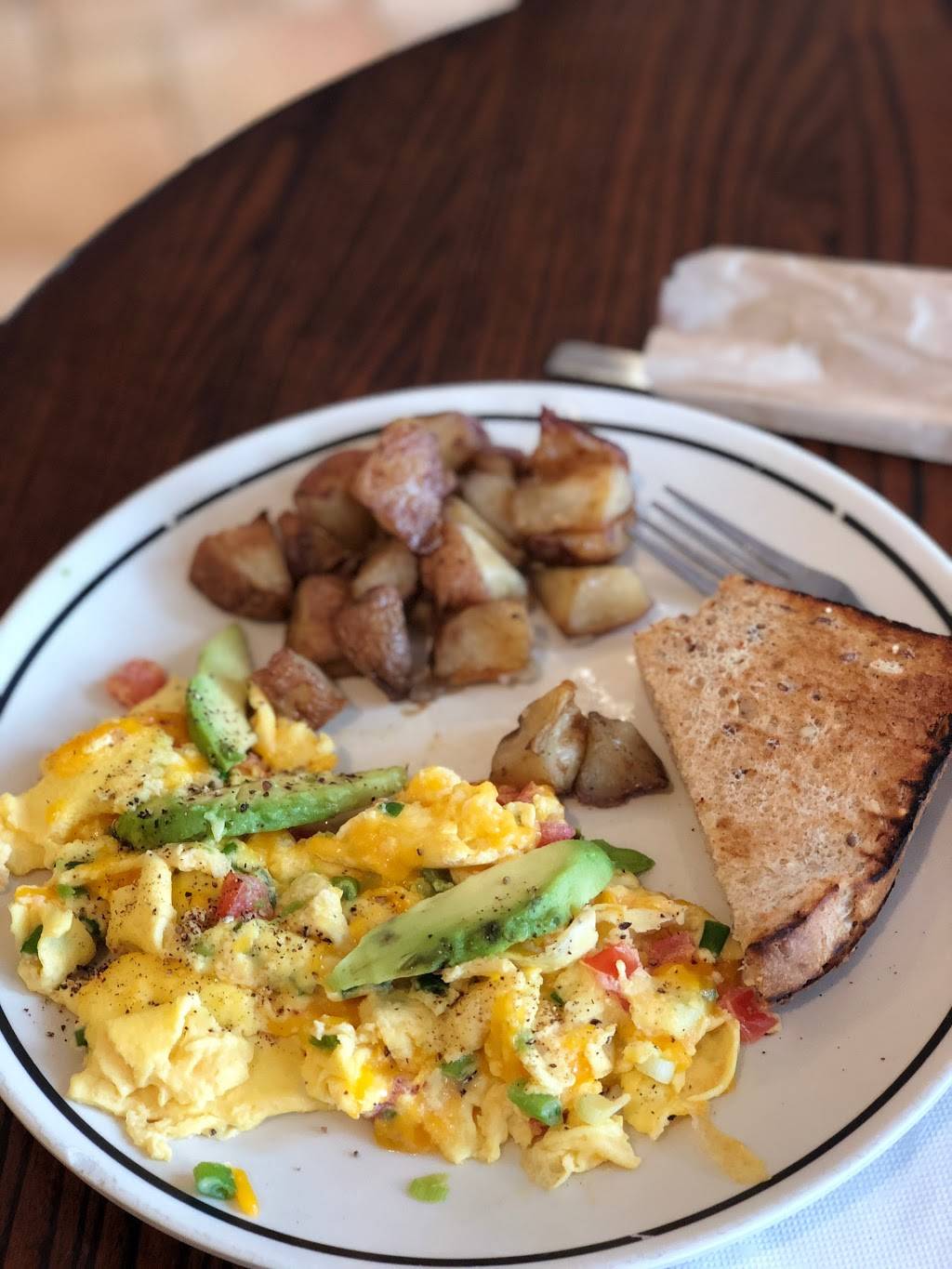 Corner Bakery Cafe | bakery | 46290 Cranston St, Sterling, VA 20165, USA | 7034060600 OR +1 703-406-0600