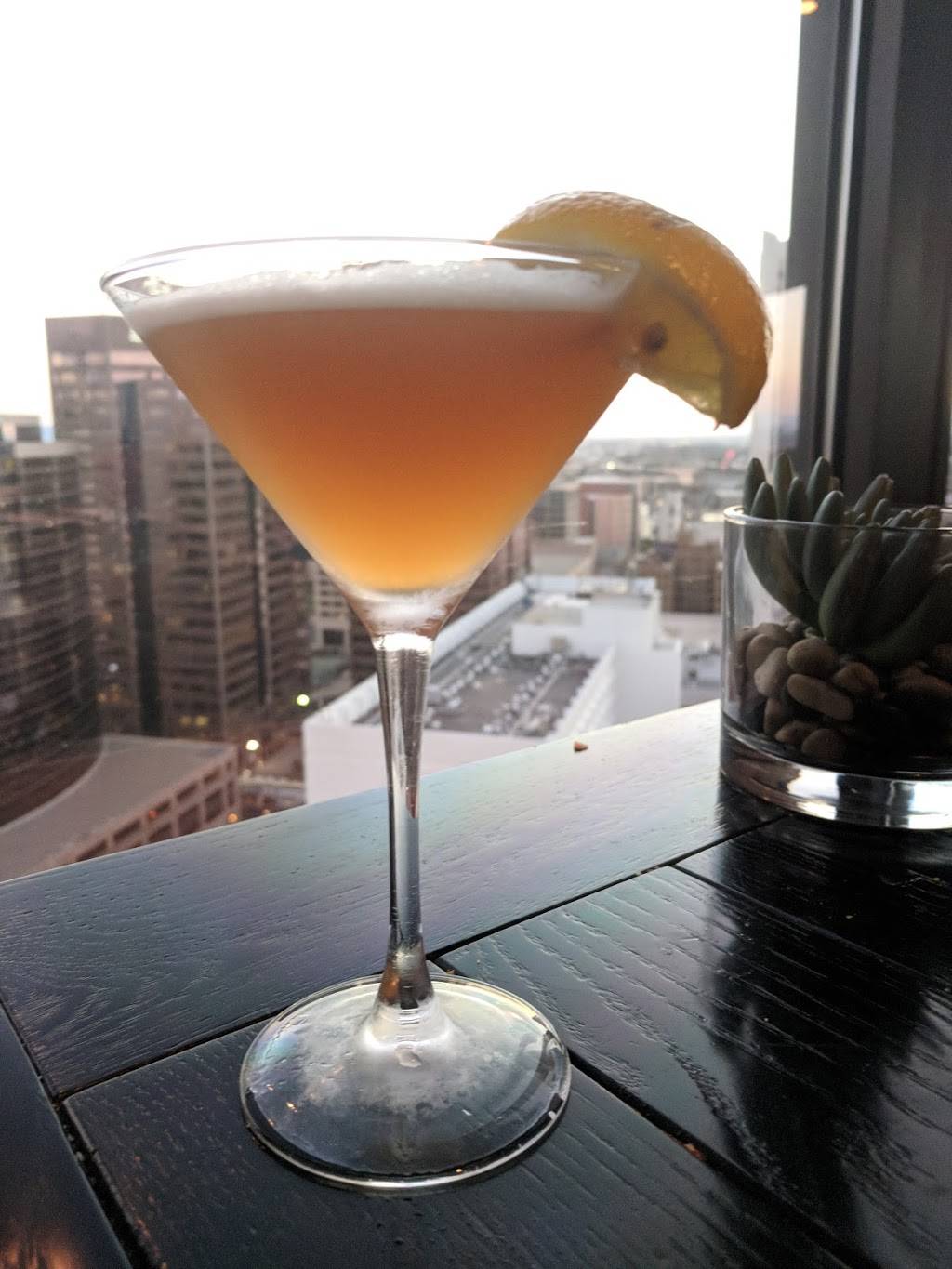 Compass Arizona Grill | restaurant | 122 North 2nd Street Atop, Hyatt Regency Phoenix, Phoenix, AZ 85004, USA | 6024403166 OR +1 602-440-3166