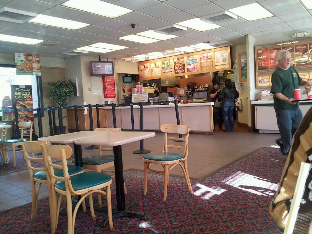 Wendys | restaurant | 2-30 Garfield Ave, Jersey City, NJ 07305, USA | 2014333950 OR +1 201-433-3950